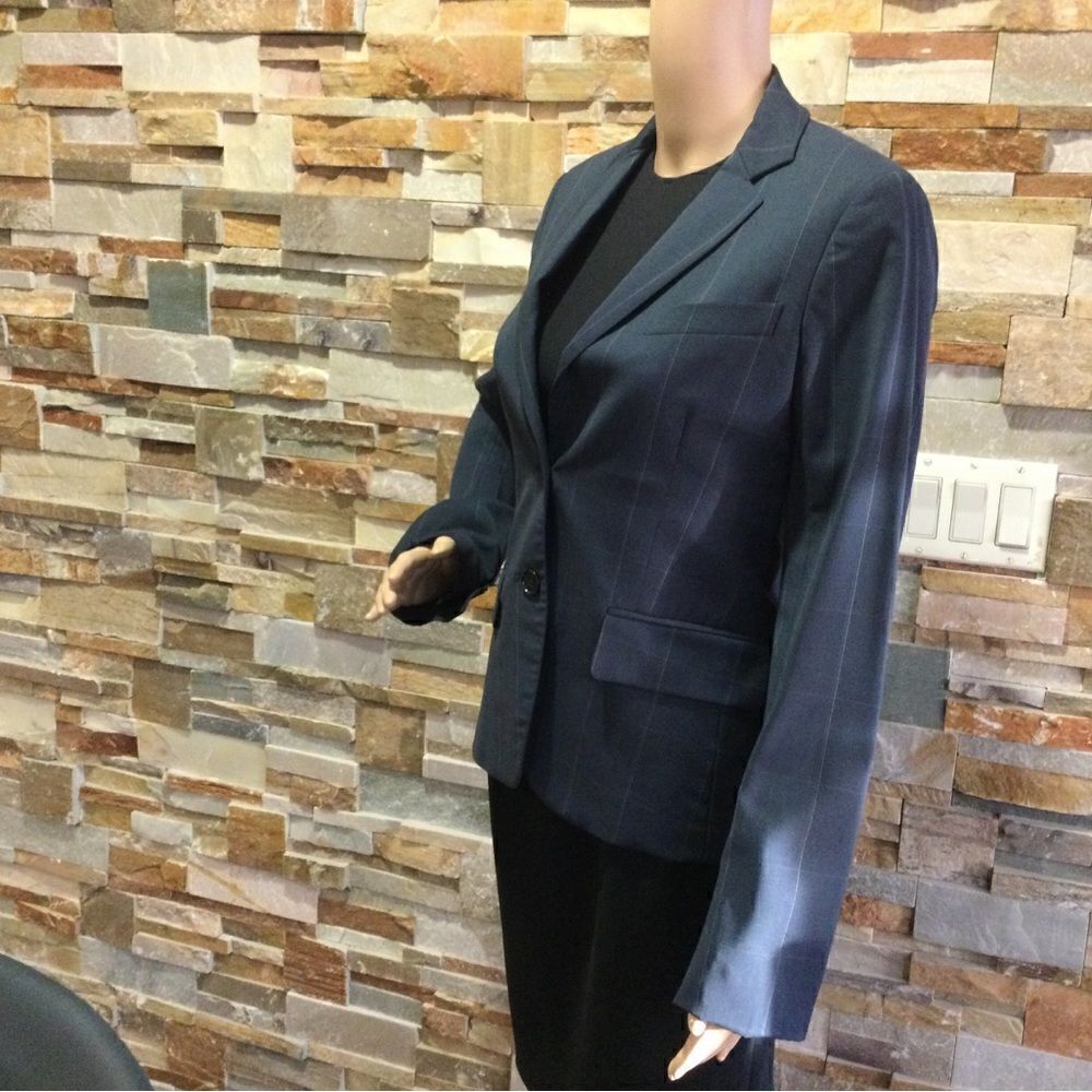 THEORY Wool Suite Jacket + Pants - Picture 2 of 14
